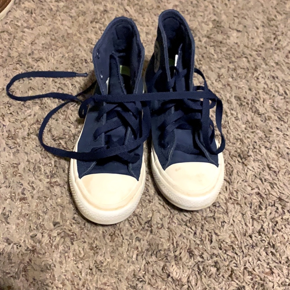 High top converse shoes